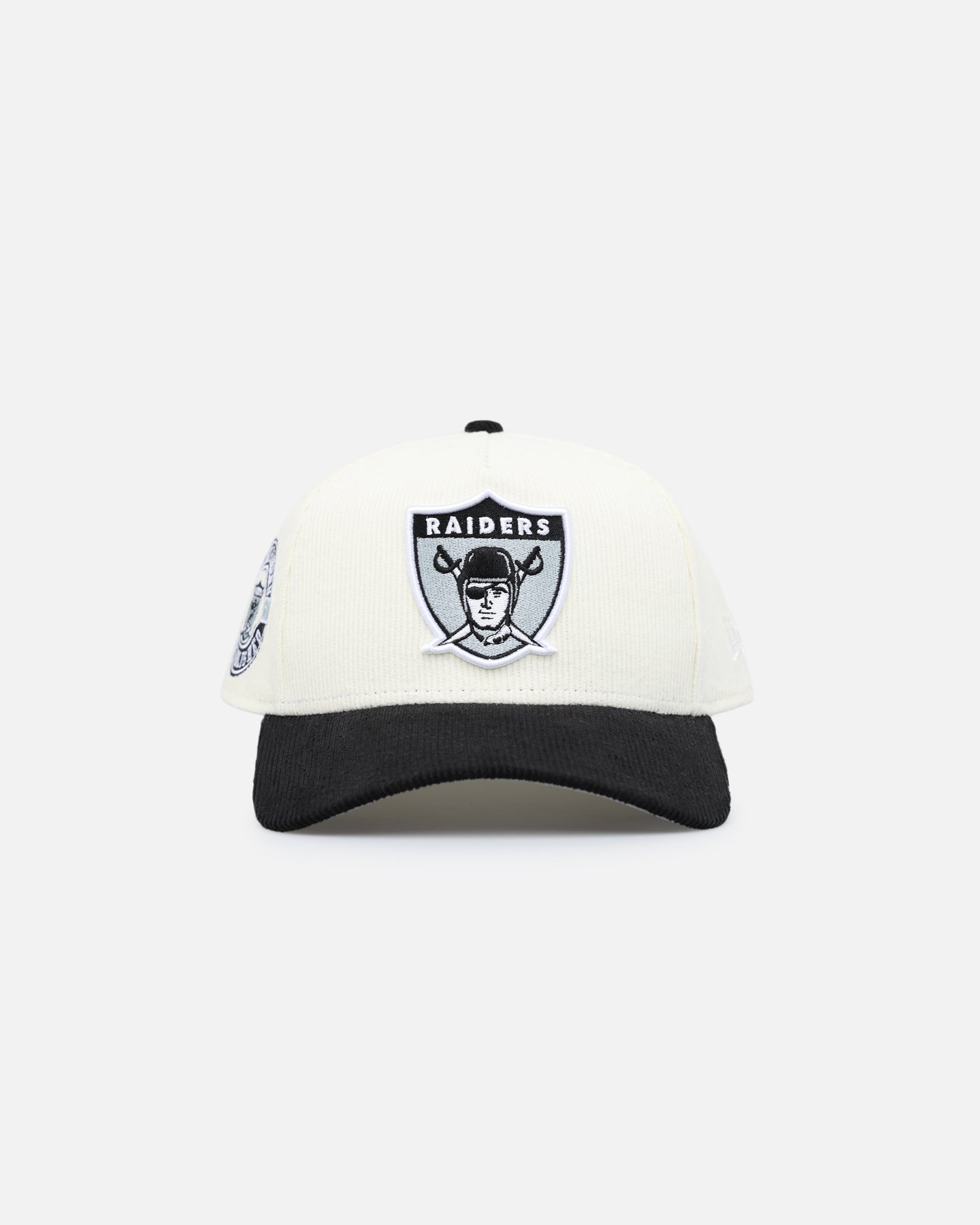 New Era Oakland Raiders 'NFL 2-Tone Corduroy' 9FORTY A-Frame Snapback Chrome/Black