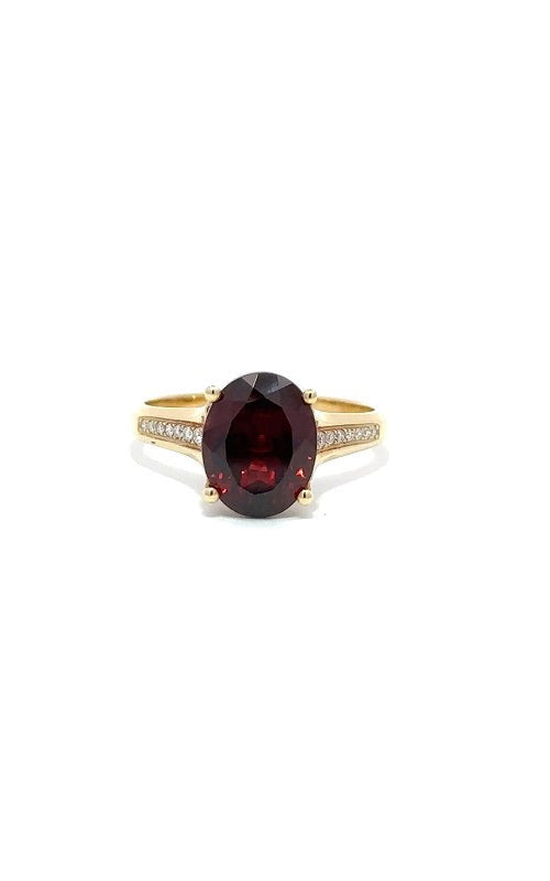 14K YELLOW GOLD GARNET RING WITH SIDE DIAMONDS  G10835