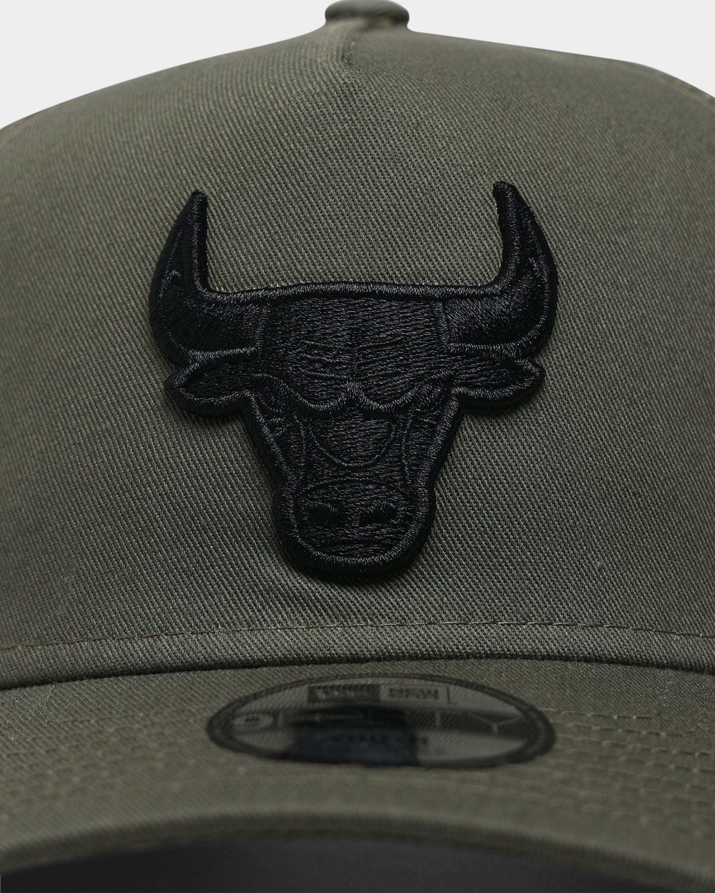 New Era Kids' Chicago Bulls 9FORTY A-Frame Snapback Olive