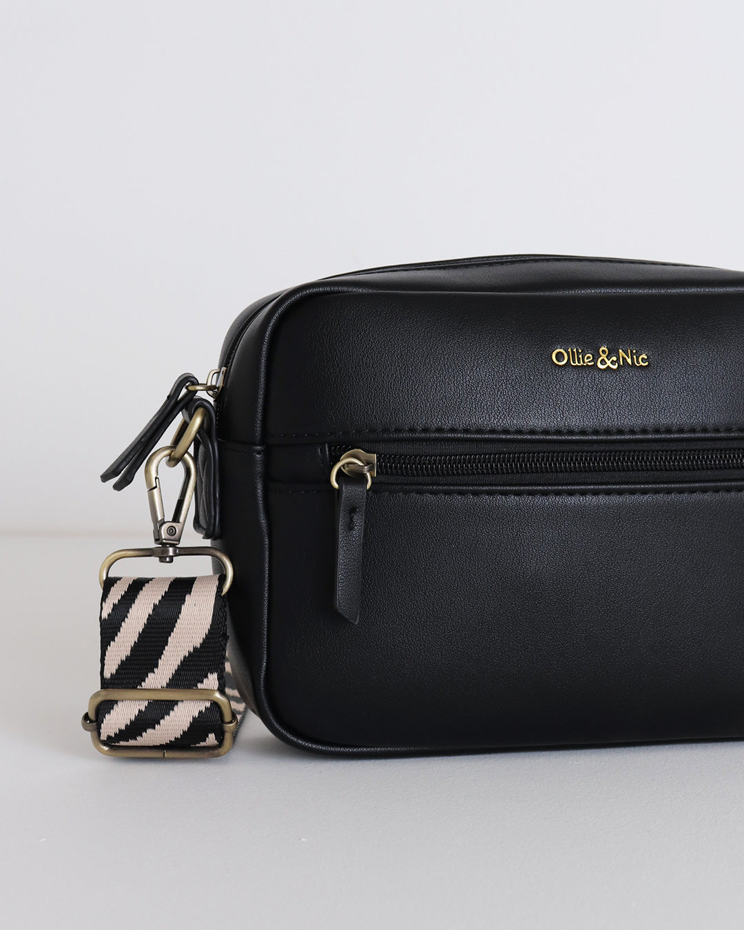 Gigi Crossbody - Black