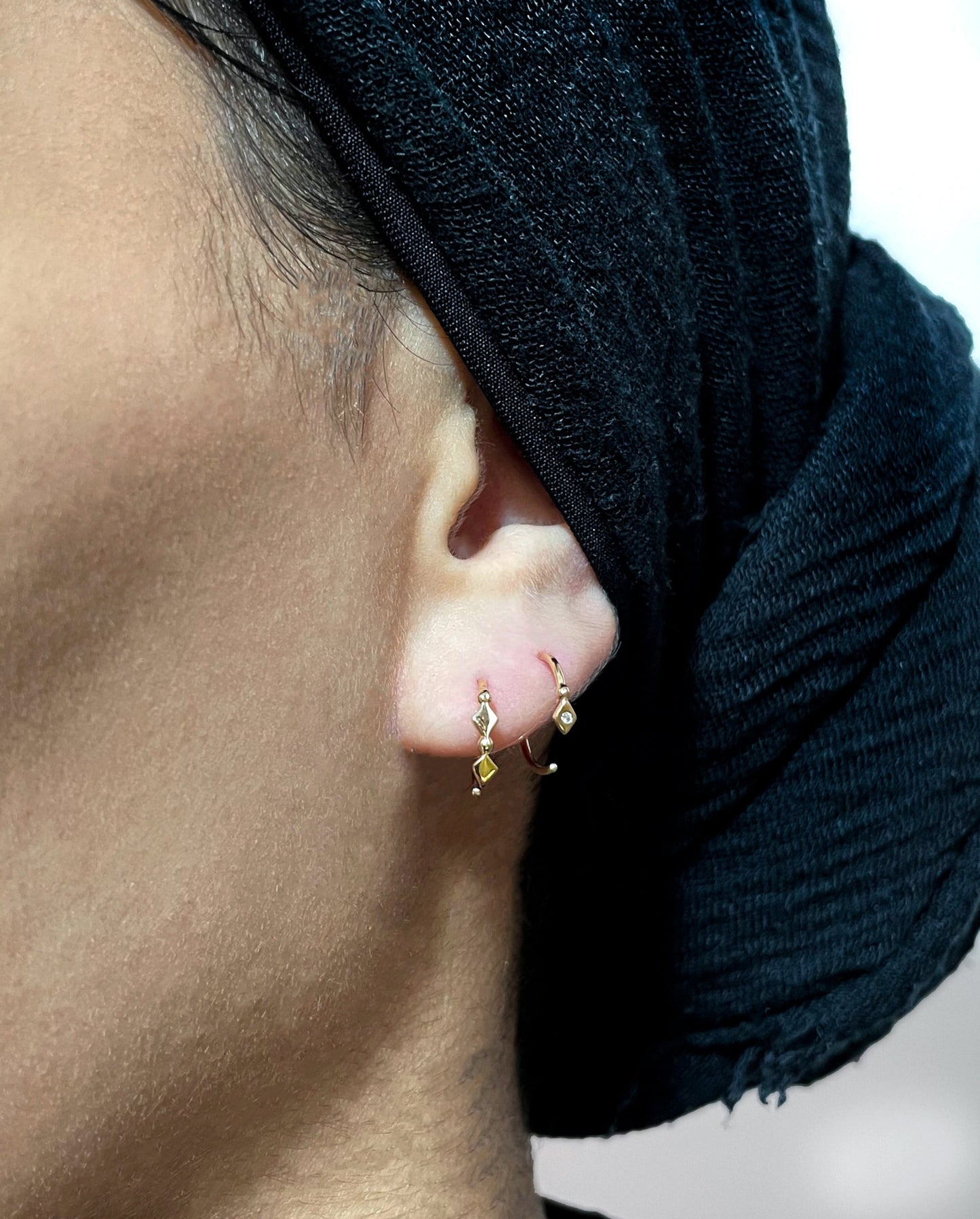 Two Kites 14K Gold Earring