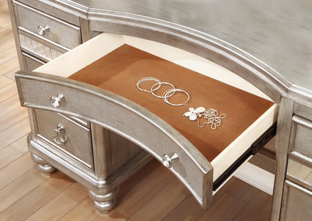 Bling Game 9-Drawer Vanity Desk Metallic Platinum