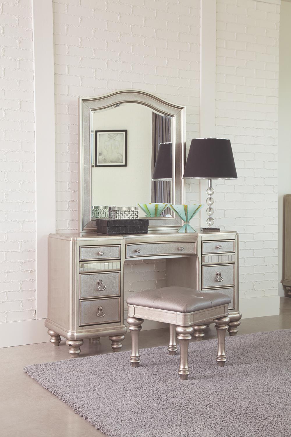 Bling Game 9-Drawer Vanity Desk Metallic Platinum